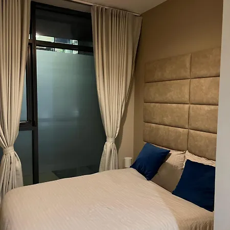Private Room In Stunning Shared Apartment Newly Refurbished-2