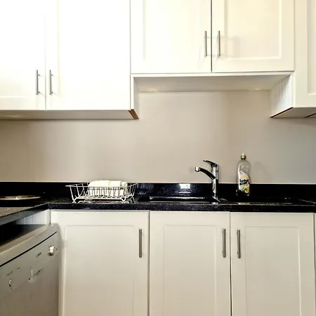 Penthouse On The Beach, Jacuzzi With 3 Bedrooms-2
