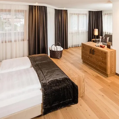 Hotel Dorfer Alpine&Charming-2
