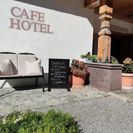 Hotel Almhof-2