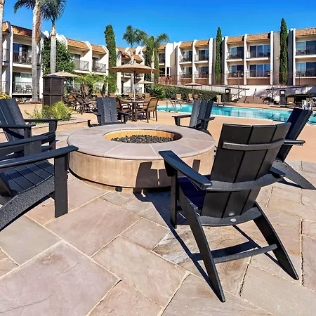 Best Western Plus Royal Oak Hotel-2