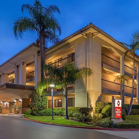 Best Western Plus Orange County Airport North-3