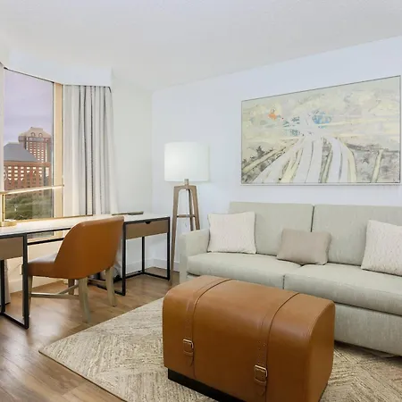 Sheraton Suites Market Center Dallas-3