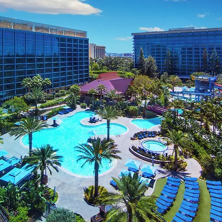 Disneyland Hotel-3