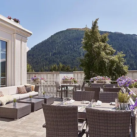 Steigenberger Icon Grandhotel Belvédère-3