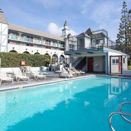 Castle Inn&Suites Anaheim-2