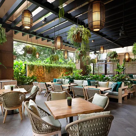 Four Seasons Hotel Singapore-3