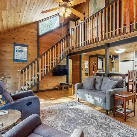 Cluster Cabin #3-3