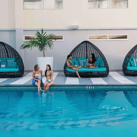 Outrigger Waikiki Paradise Hotel-3