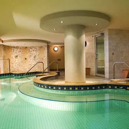 Banff Caribou Lodge And Spa-2