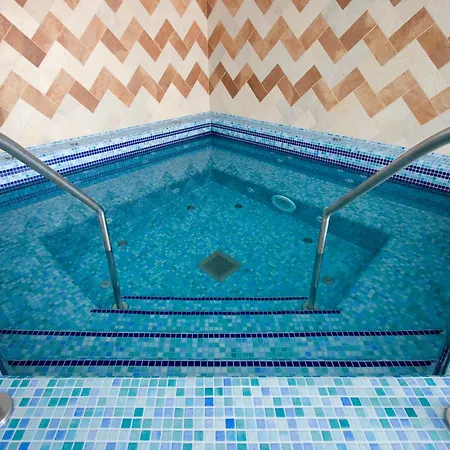 Rubin Wellness&Conference Hotel-2