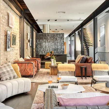 Paramount Place By Avantstay 4 Story Apartment In Heart Of Austin W Movie Theatre-2