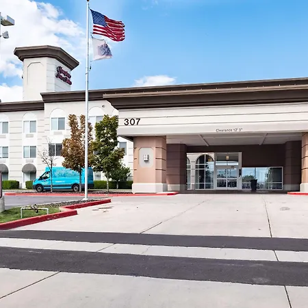 Hampton Inn & Suites Salt Lake City Airport-2
