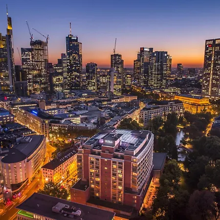 Hilton Frankfurt City Centre-2