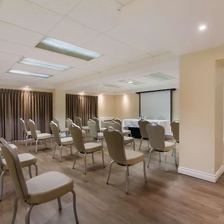 Best Western St Catharines Hotel & Conference Centre-3