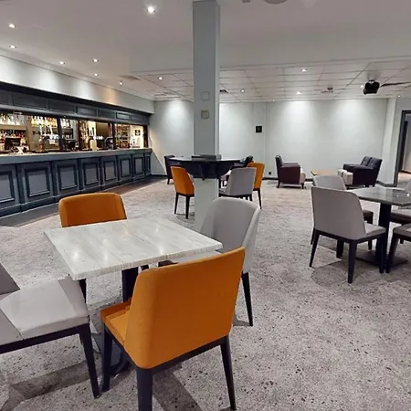 Village Hotel Cardiff-3