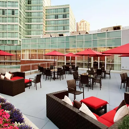 Hilton Vancouver Metrotown-3