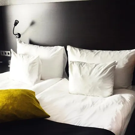 Home Hotel Plaza-3