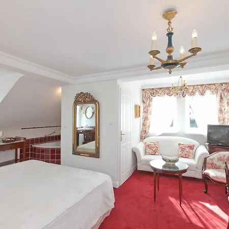 Hotel Belle Epoque-2