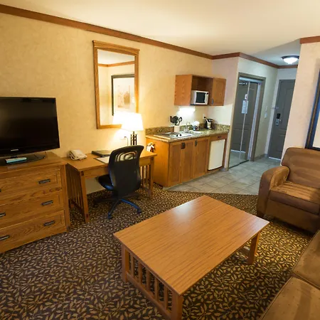 Best Western Plus Fernie Mountain Lodge-3