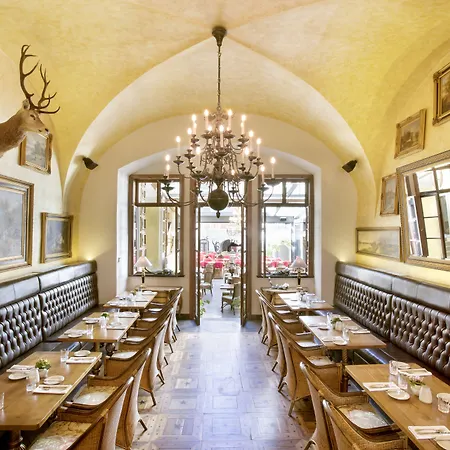 Iron Gate Hotel & Suites Prague By Bhg-3