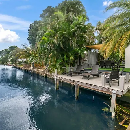 Casa Agape Waterfront Hottub 15 Min To Beach-2