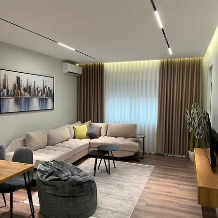 Luxe Aura Apartment-3