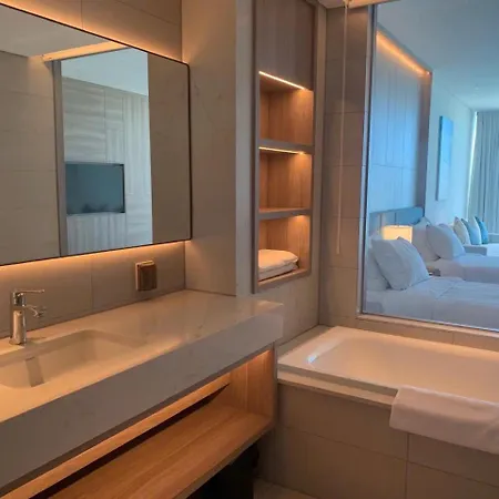 A La Carte Ha Long - Sea View Apartment-2