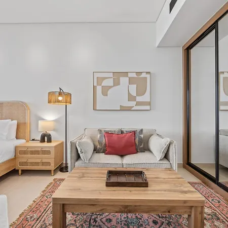 Timeless & Textured Studio W Jacuzzi Trillionaire-3