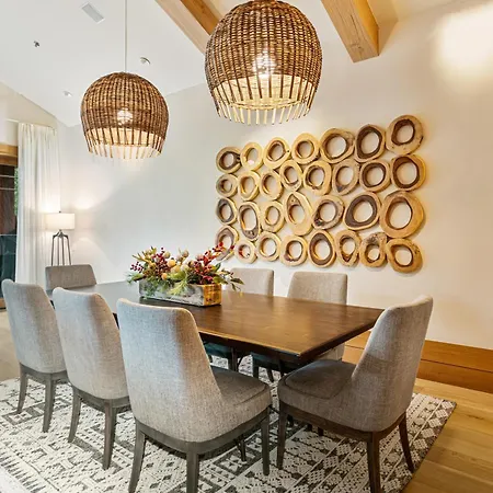 Grand Lodge - Four Bedroom #502 - Ski-In Ski-Out Condo-2