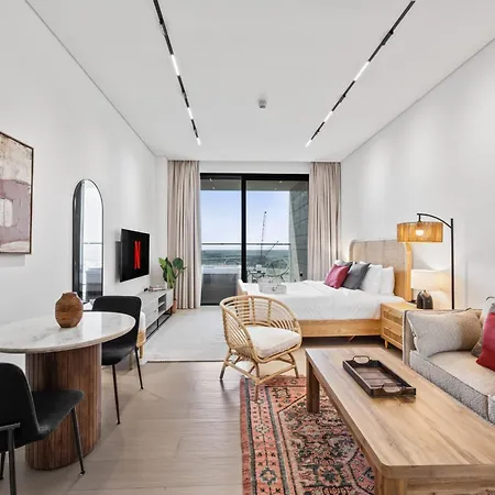 Timeless & Textured Studio W Jacuzzi Trillionaire-2