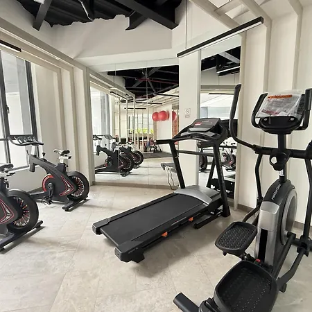 Suite Ejecutiva De Lujo 2 Personas, Wi-Fi, Cafetera, Gym, Jacuzzy, A 3 Minutos Del Parque La Carolina-3