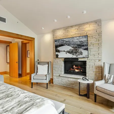 Grand Lodge - Four Bedroom #502 - Ski-In Ski-Out Condo-3