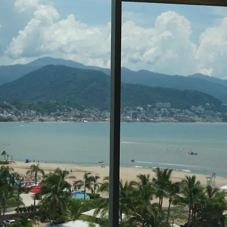 Peninsula Vallarta Beachfront Condos-3