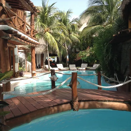 Casa Las Tortugas Petit Beach Hotel & Spa-3