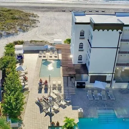 Barefoot Beach Club-2
