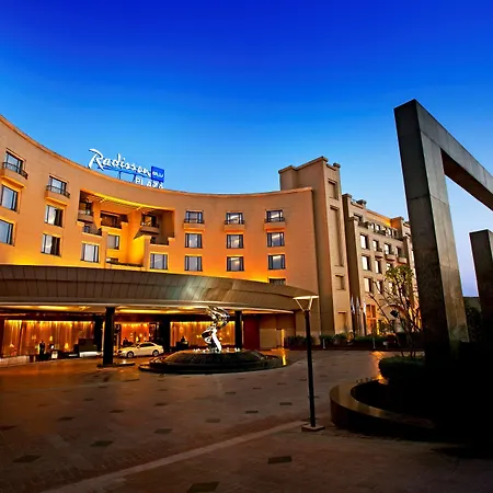 Radisson Blu Plaza Delhi Airport-3
