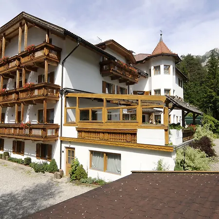 Hotel Chalet Corso-3