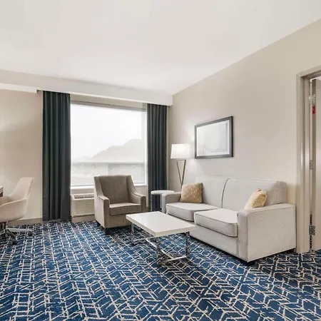 Best Western Premier Route 97 Vernon-2