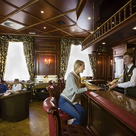 Luxury Family Hotel Royal Palace-2