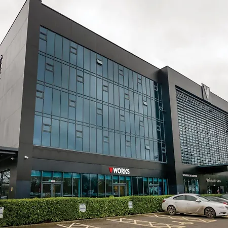 Village Hotel Farnborough-3