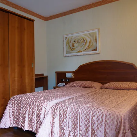Hotel Riviera-3