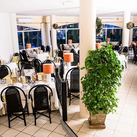 Hotel Livvo Risco Del Gato Suites-2