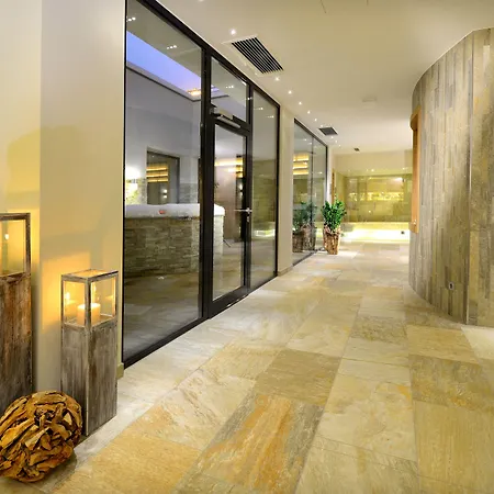 Hotel Edelweiss-2