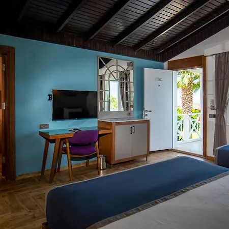 Risus Beach Resort Hotel-2