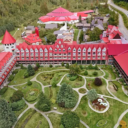 Three Valley Lake Chateau-2