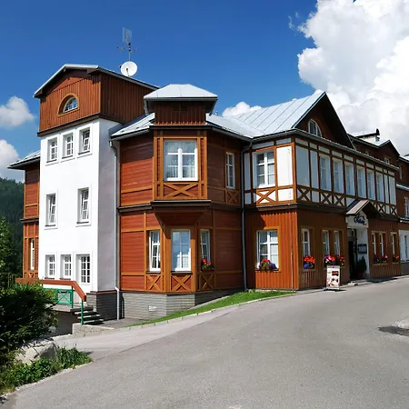 Hotel Snezka-2