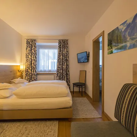 Hotel Dolomiten-3