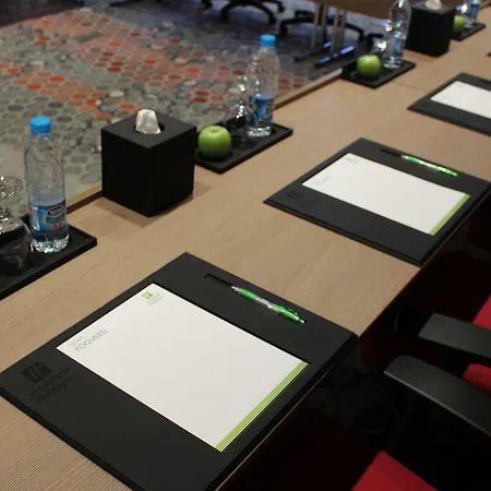 Holiday Inn Jeddah Gateway By Ihg-2