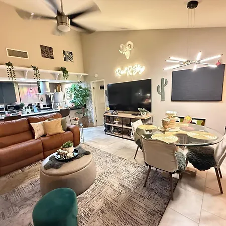 Spacious Villa 2 Bedroom 2 Ba On Golf Course-3